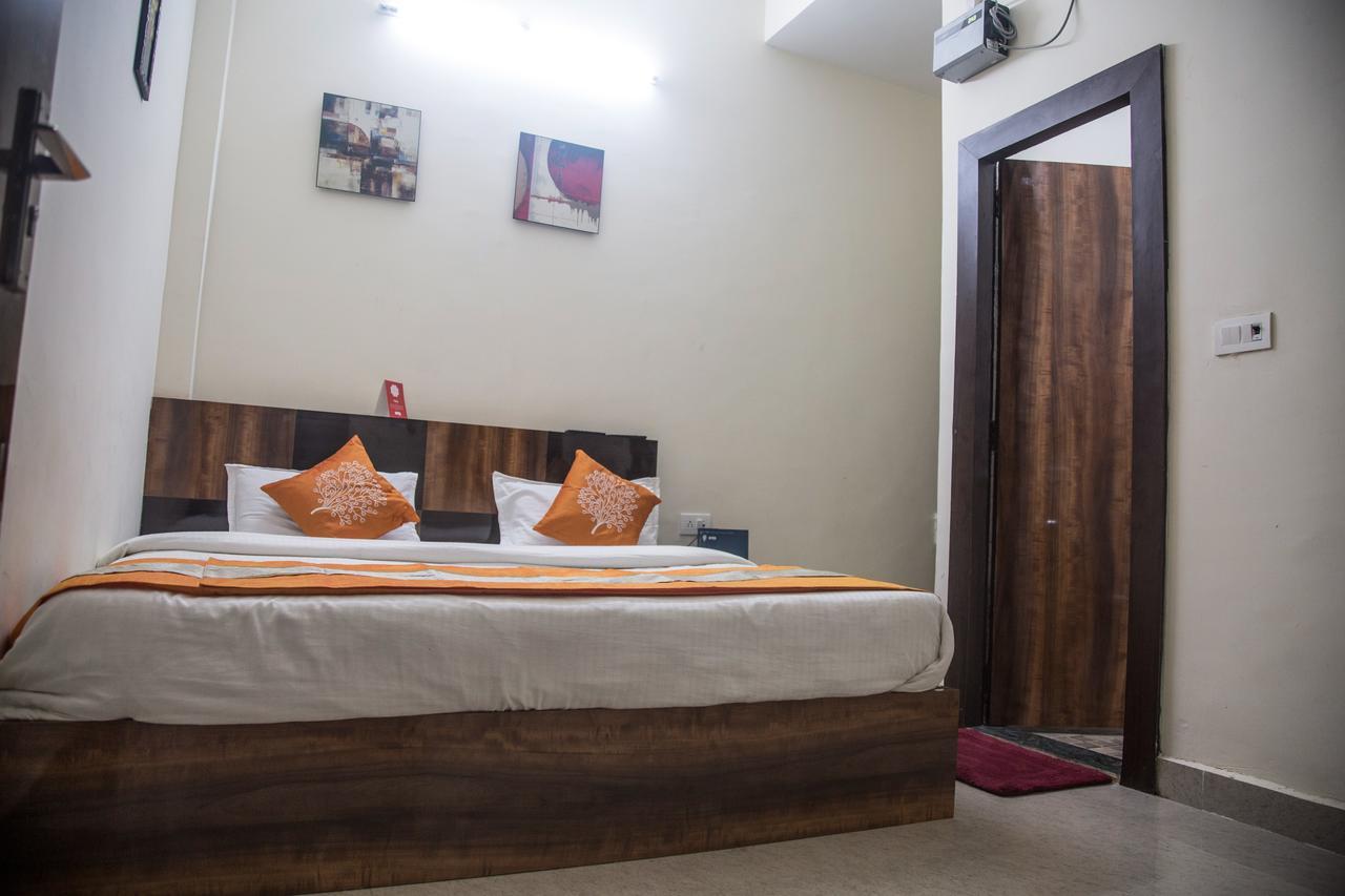 Hotel Oyo 9123 Baghban Residency Gwalior Exterior foto